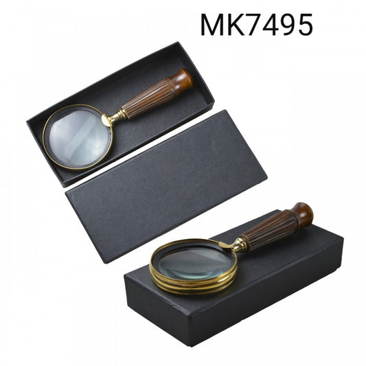 Magnifying Glass With a Carved Wooden Handle. 6 inches.
